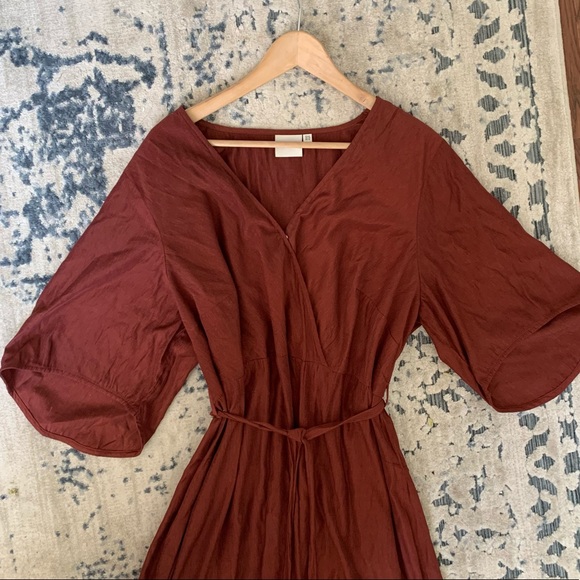 Junarose Midi Dress 🌹 - Picture 13 of 14